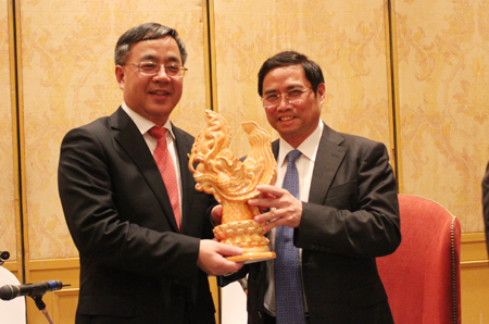 广宁省和广东省加强合作关系